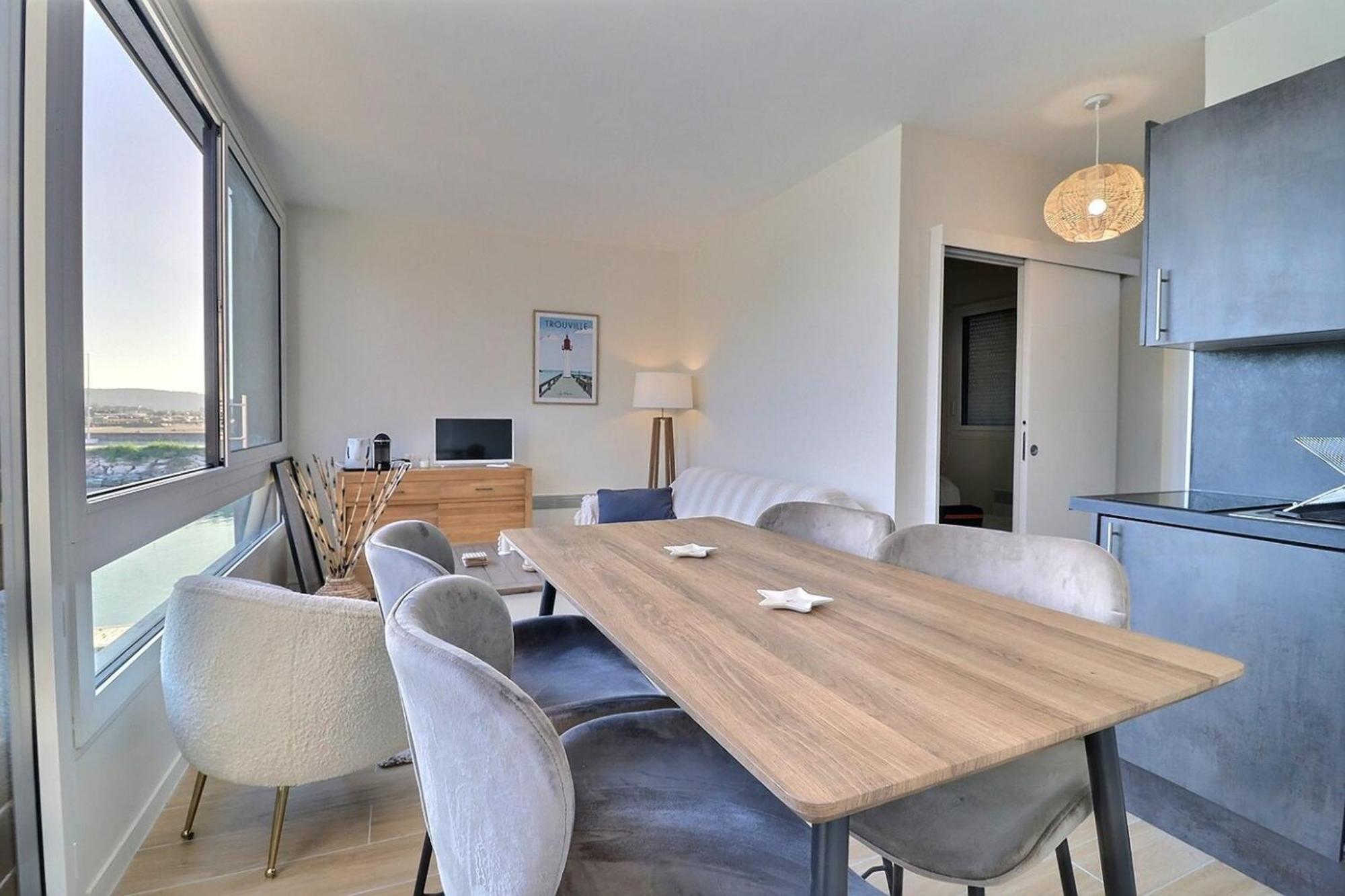 Sublime Apartment Facing The Port & Planches 도빌 외부 사진